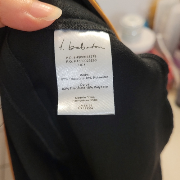 Aritzia babaton business shorts - size 4 - Picture 6 of 6